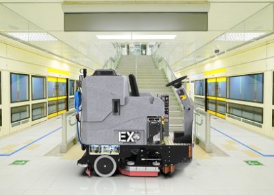 AIRPORT CLEANING WITH A RIDER SCRUBBER